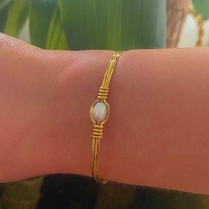 Gold Pearl Ronaldo Clasp Bracelet